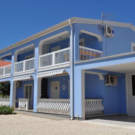 Marina Apartments Vir Εξωτερικό φωτογραφία