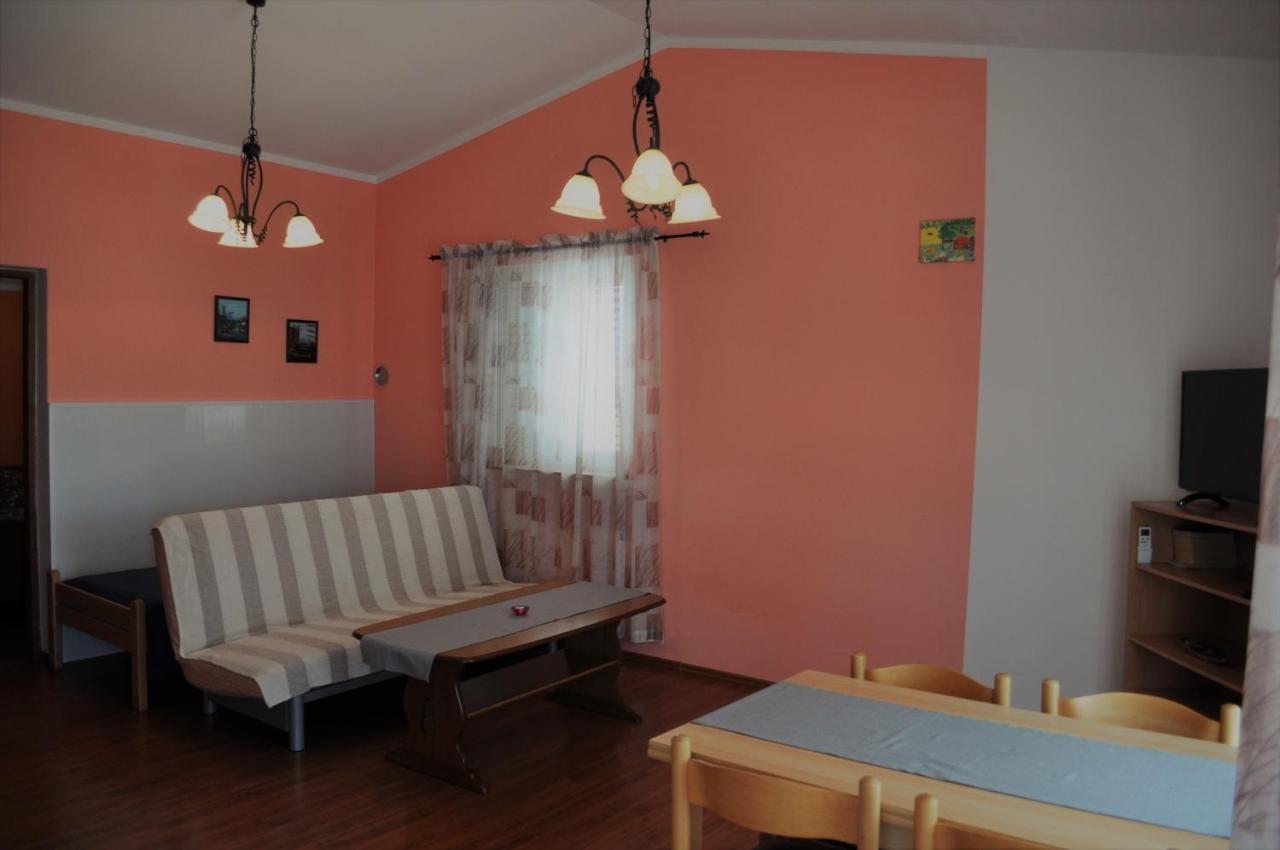 Marina Apartments Vir Εξωτερικό φωτογραφία