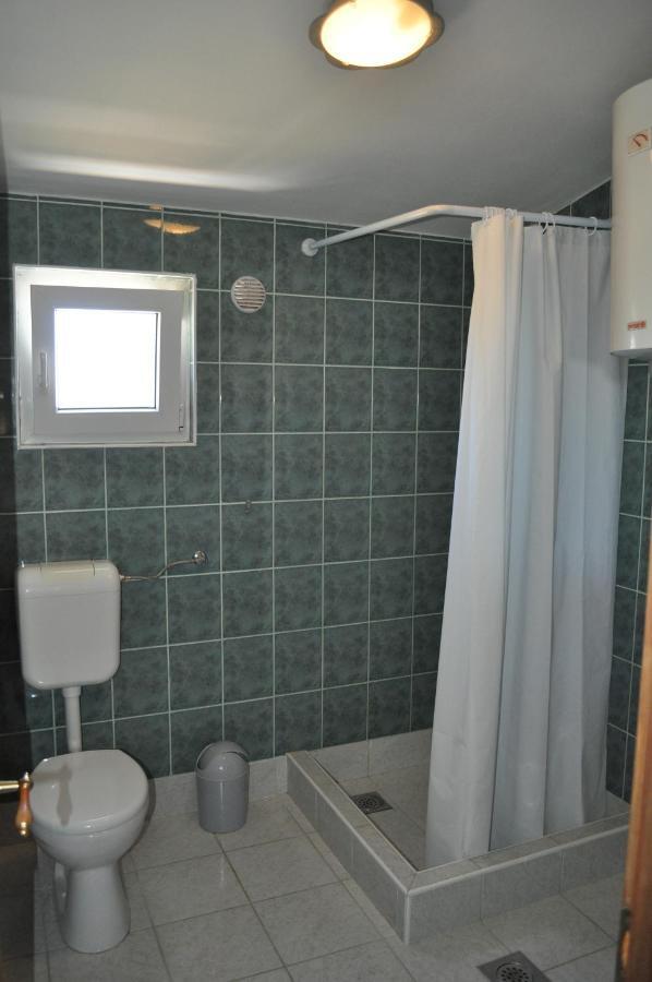 Marina Apartments Vir Εξωτερικό φωτογραφία